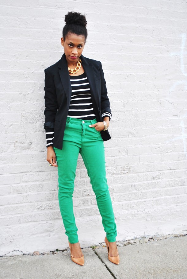 What color shoes with green pants